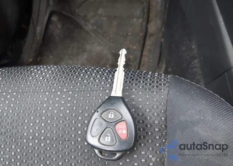 2010 Pontiac Vibe из США, поврежденный, VIN 5Y2SP6E04AZ414637